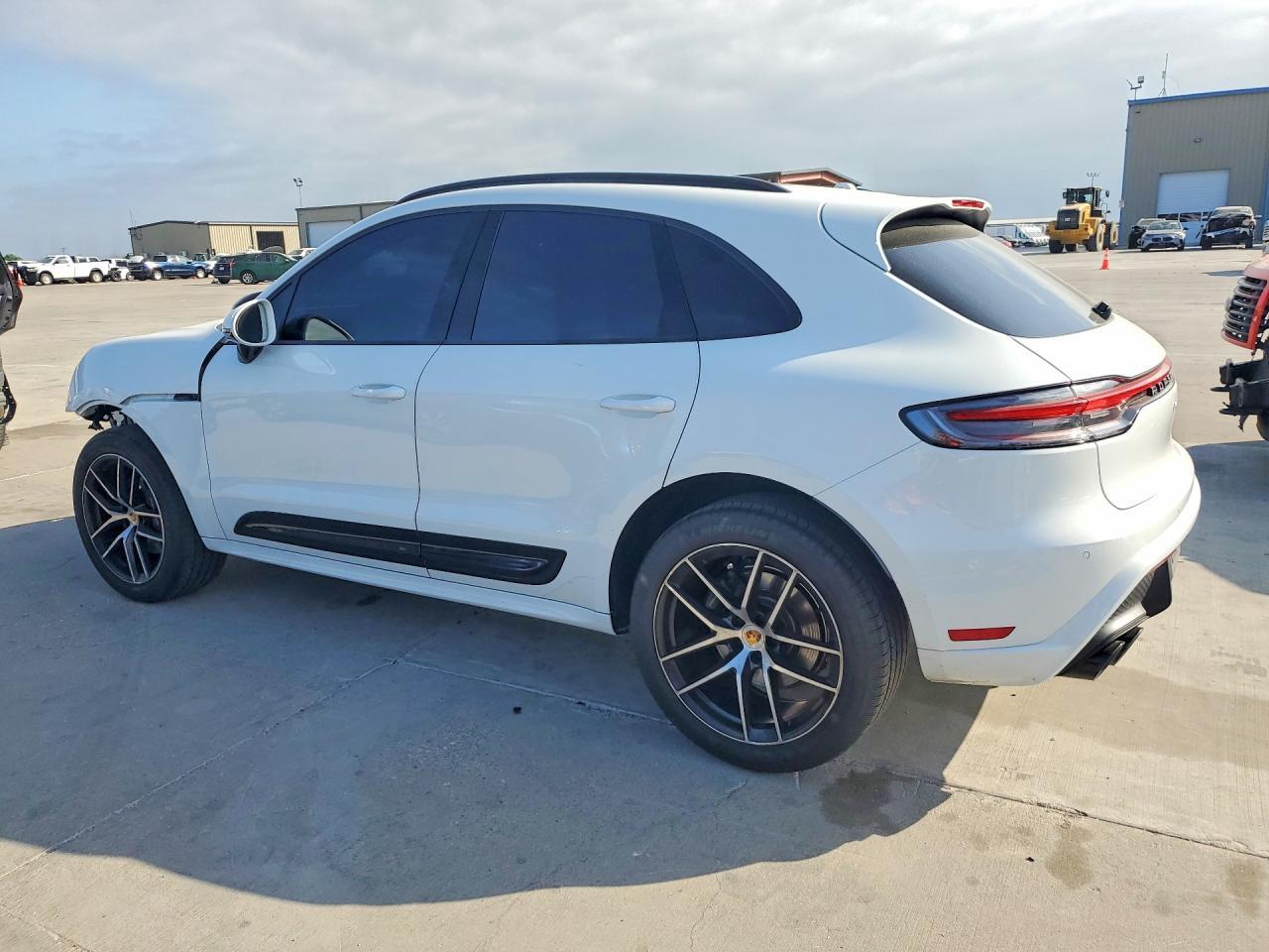 2024 Porsche Macan Base - Фото 2