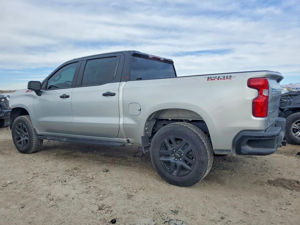 2022 Chevrolet Silverado Ltd K1500 Lt Trail Boss - Image 2