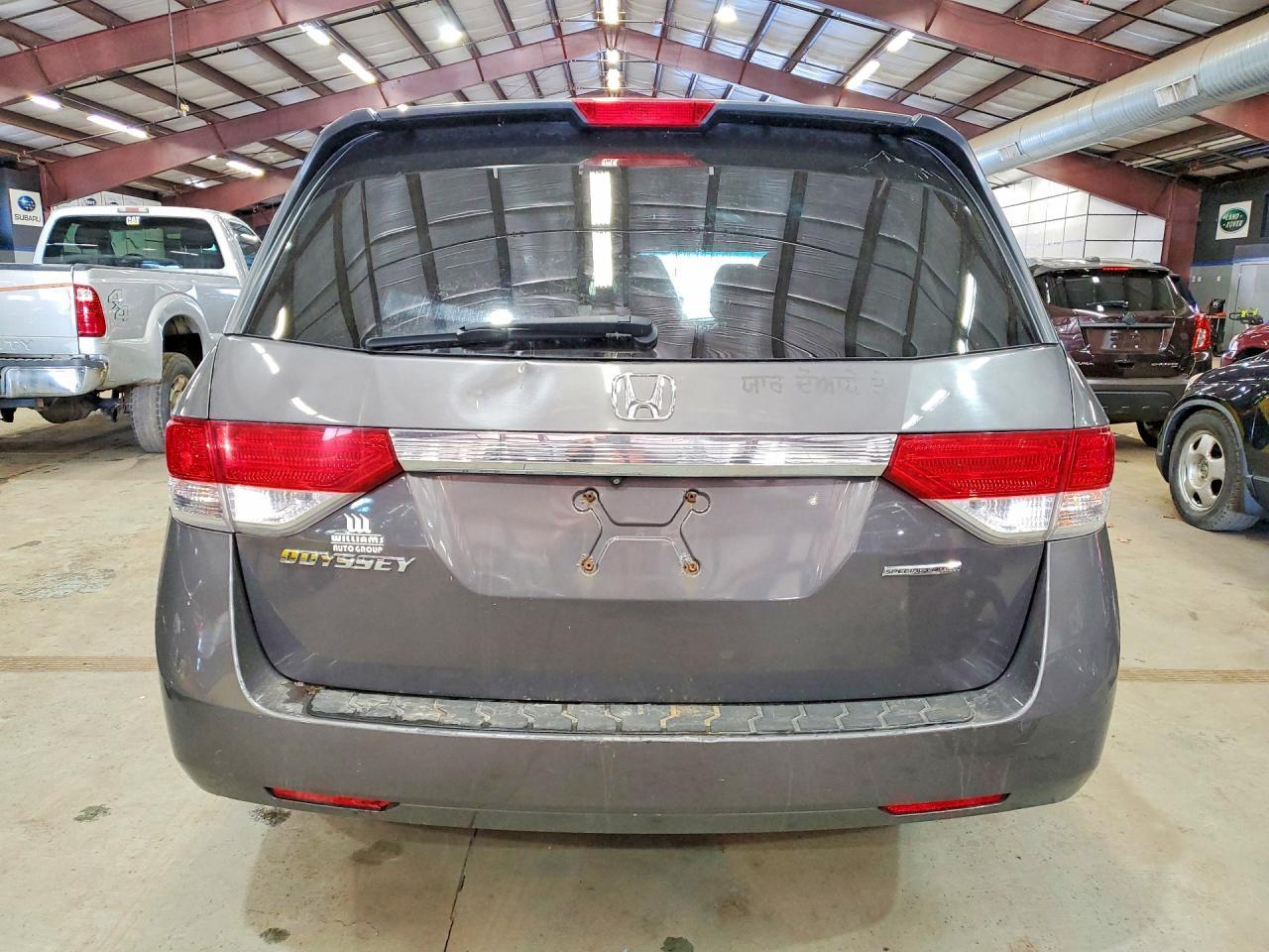 2016 Honda Odyssey Se - Image 6