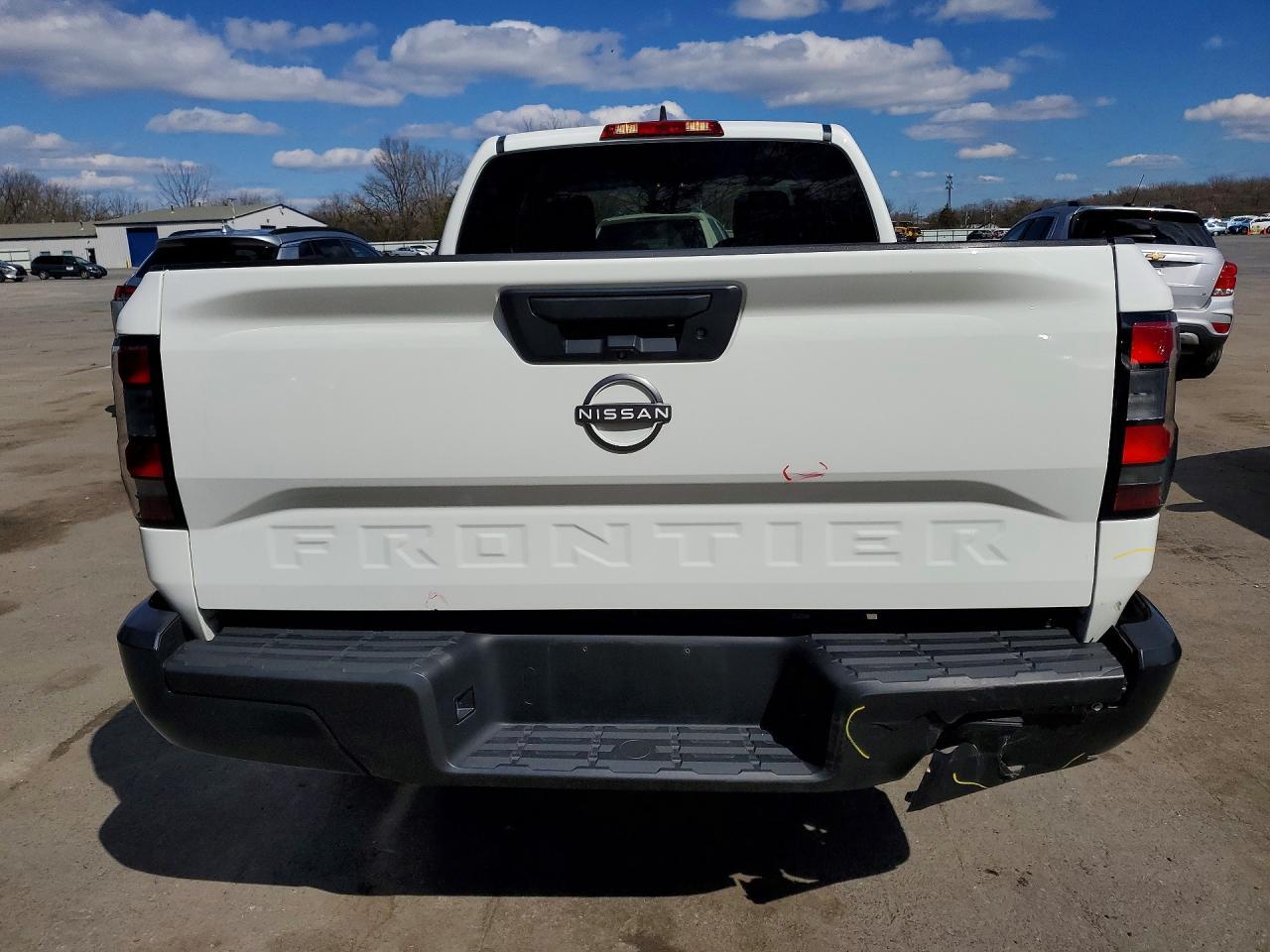2024 Nissan Frontier S - Image 6