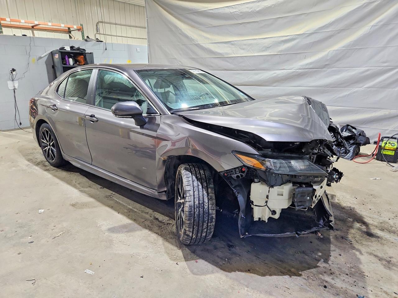 2023 Toyota Camry Se - Фото 4