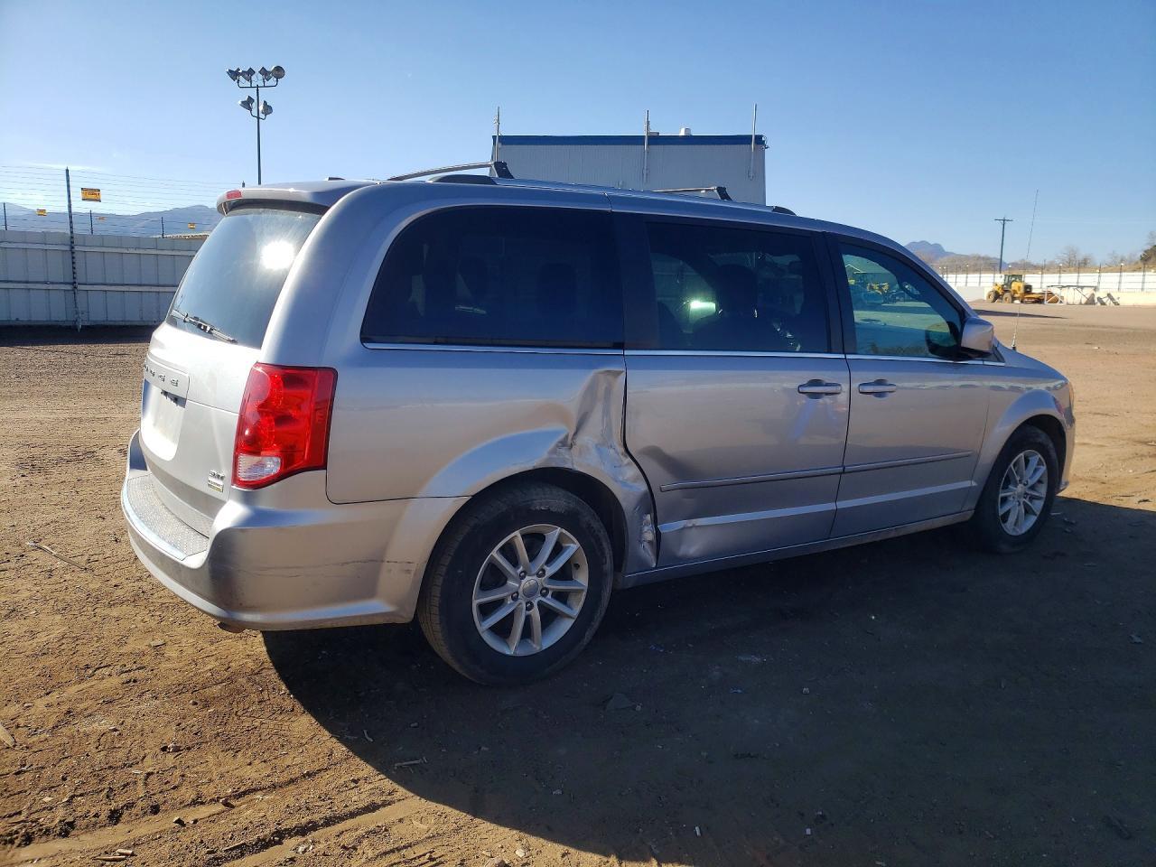 2017 Dodge Grand Caravan Sxt - Image 3
