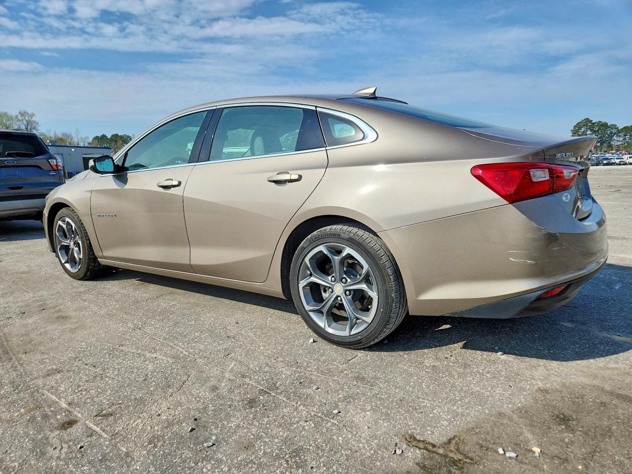 2023 Chevrolet Malibu Lt - Фото 2