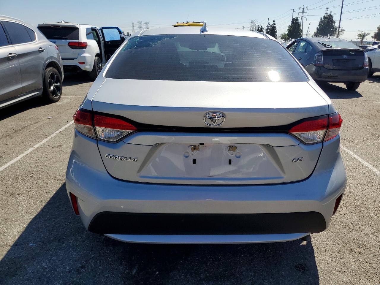 2021 Toyota Corolla Le - Фото 6