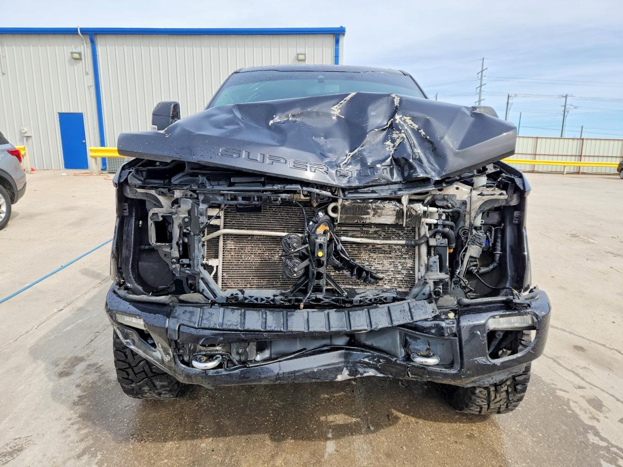 2022 Ford F250 Super Duty - Image 5
