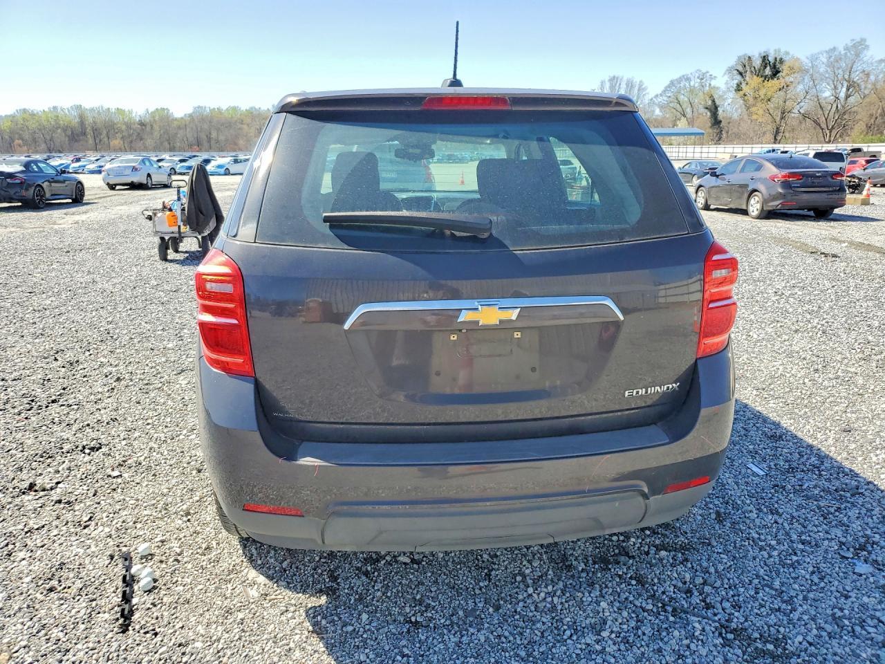 2016 Chevrolet Equinox Ls - Image 6
