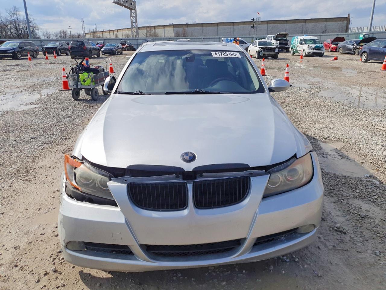 2006 BMW 330 Xi - Image 5