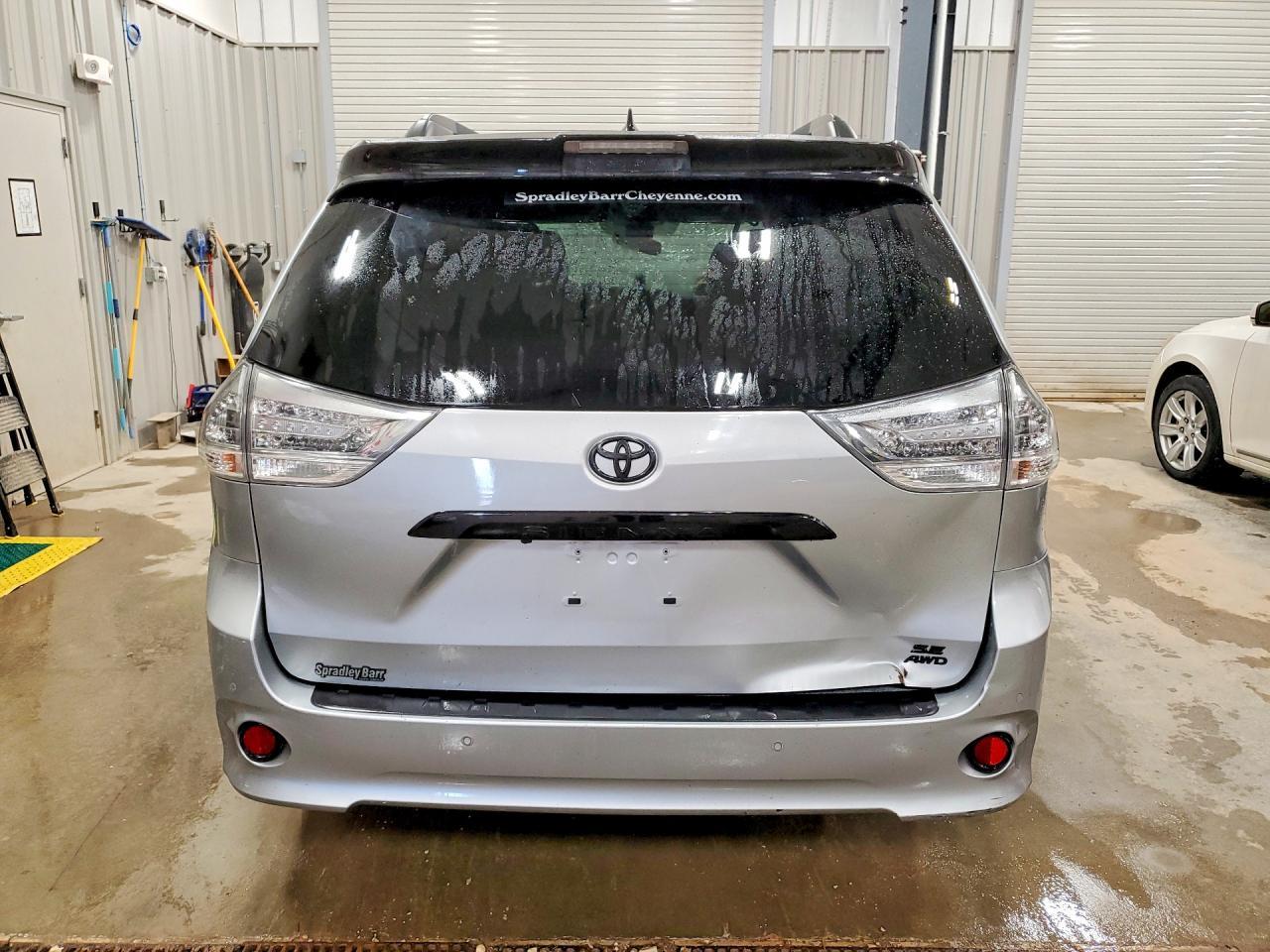 2020 Toyota Sienna Se 7-Passenger - Фото 6