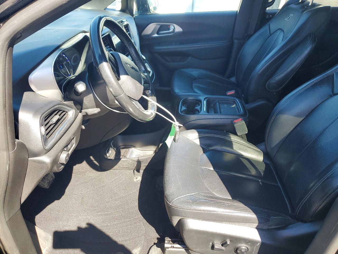2019 Chrysler Pacifica Touring L - Image 7