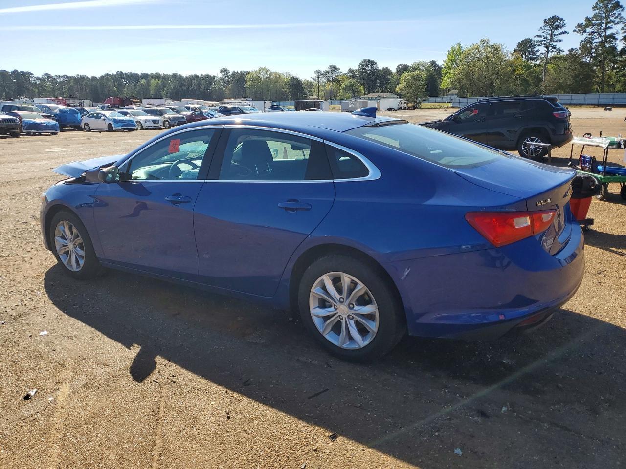 2023 Chevrolet Malibu Lt - Фото 2