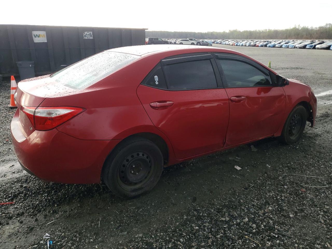 2016 Toyota Corolla Le - Image 3