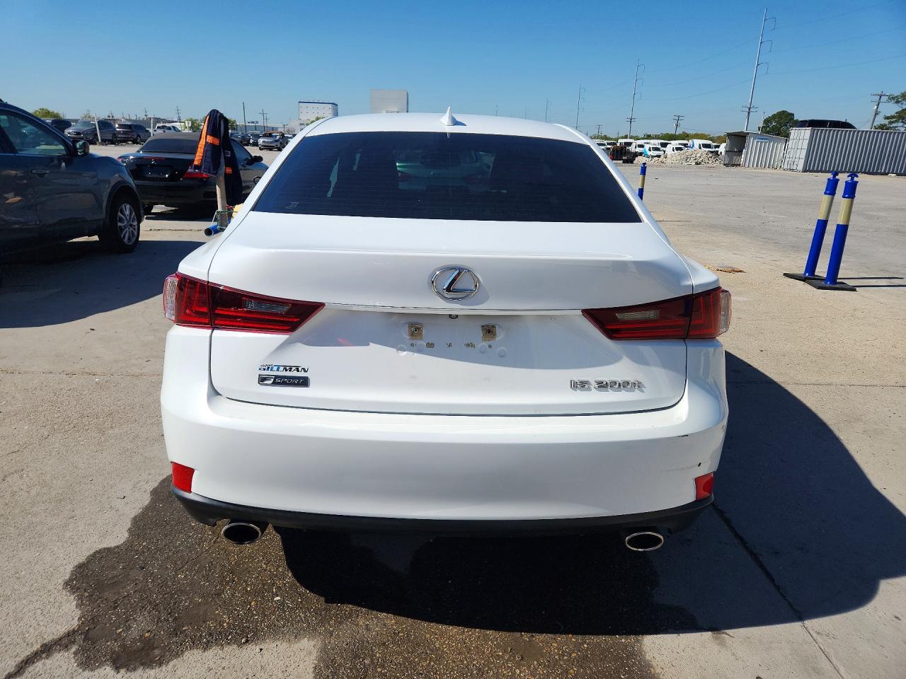 2016 Lexus Is 200T Base - Image 6