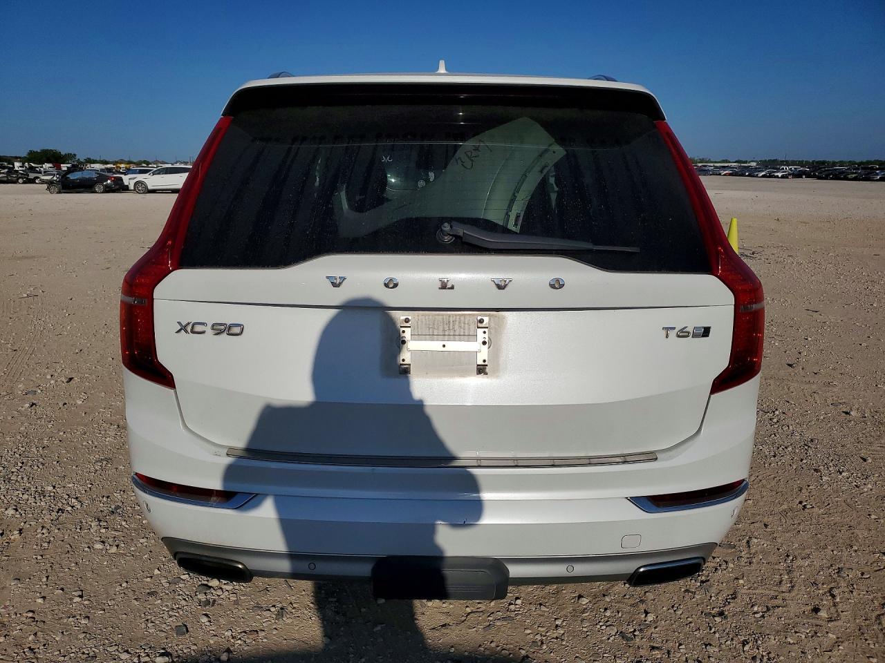 2017 Volvo Xc90 T6 - Image 6