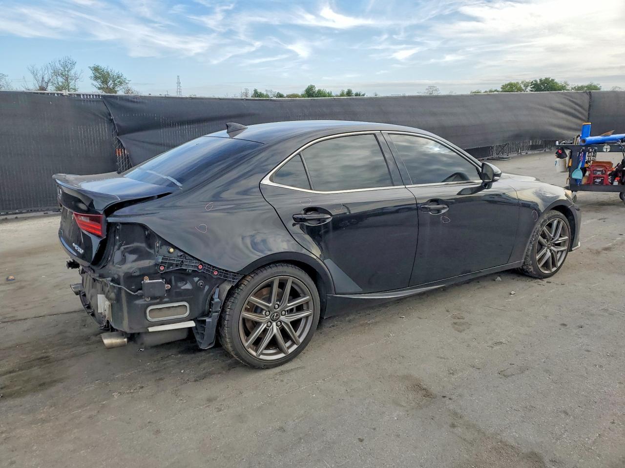 2016 Lexus Is 300 Base - Фото 3