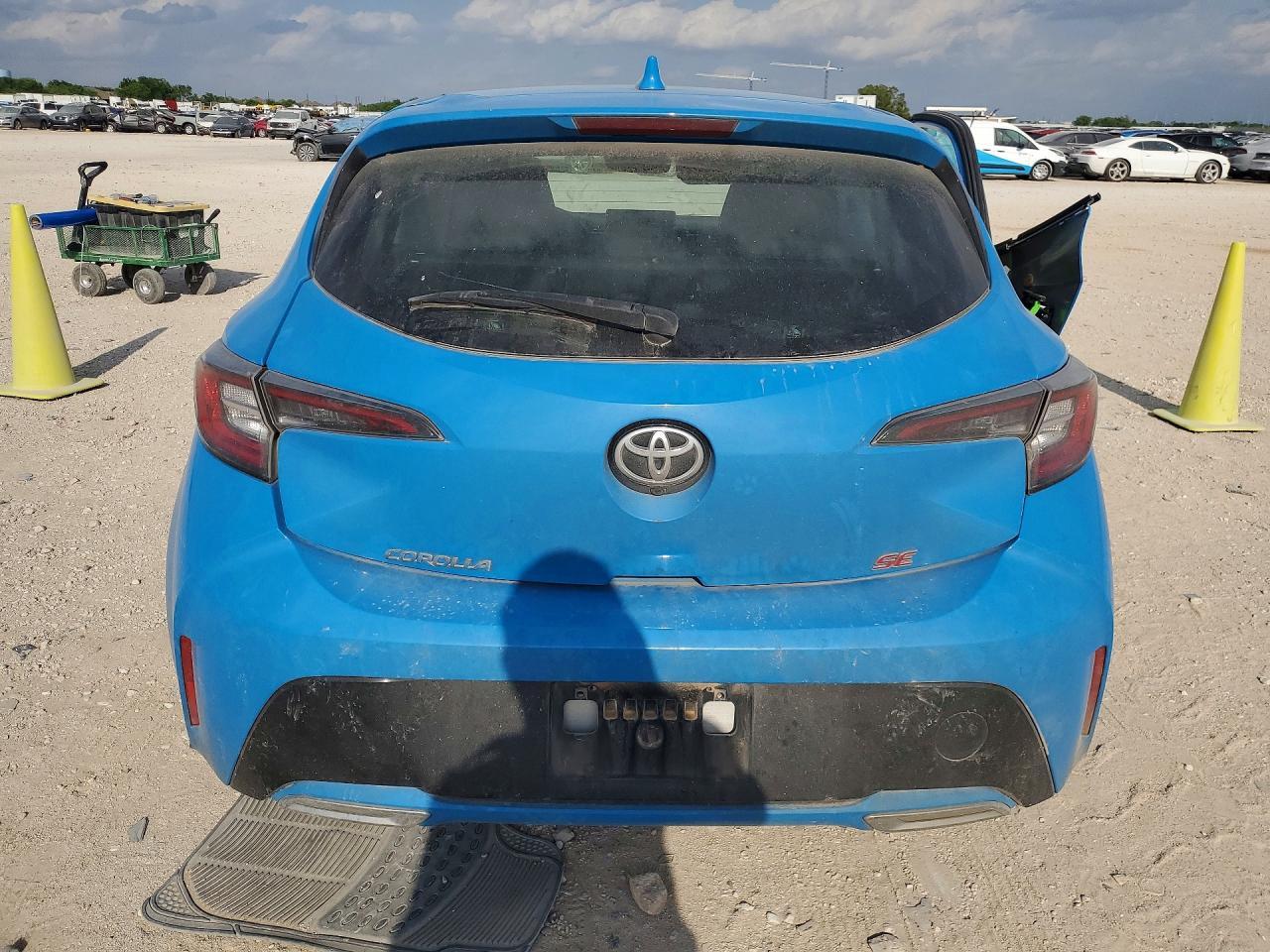 2022 Toyota Corolla Hatchback Se - Image 6