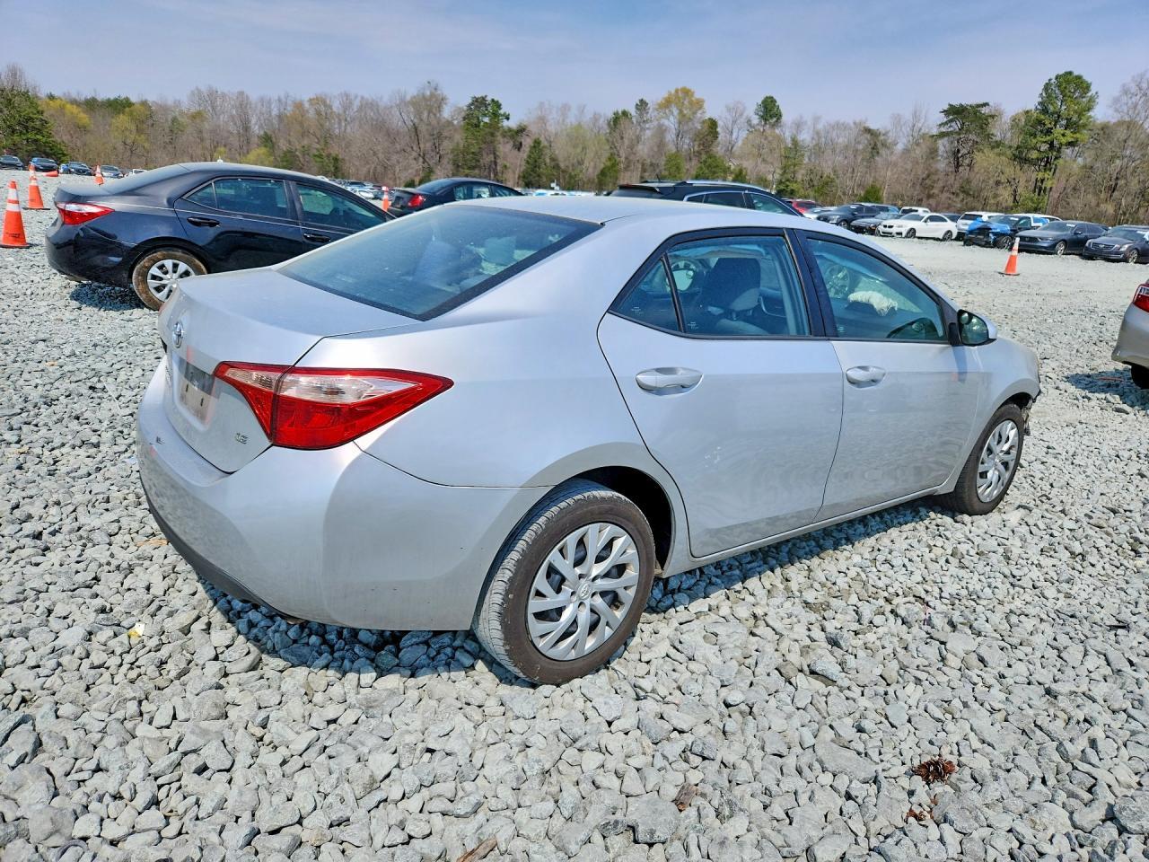 2017 Toyota Corolla Le - Image 3
