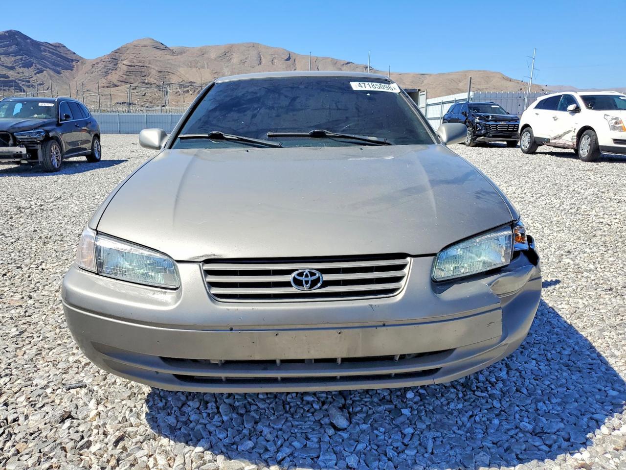 1999 Toyota Camry Le - Фото 5