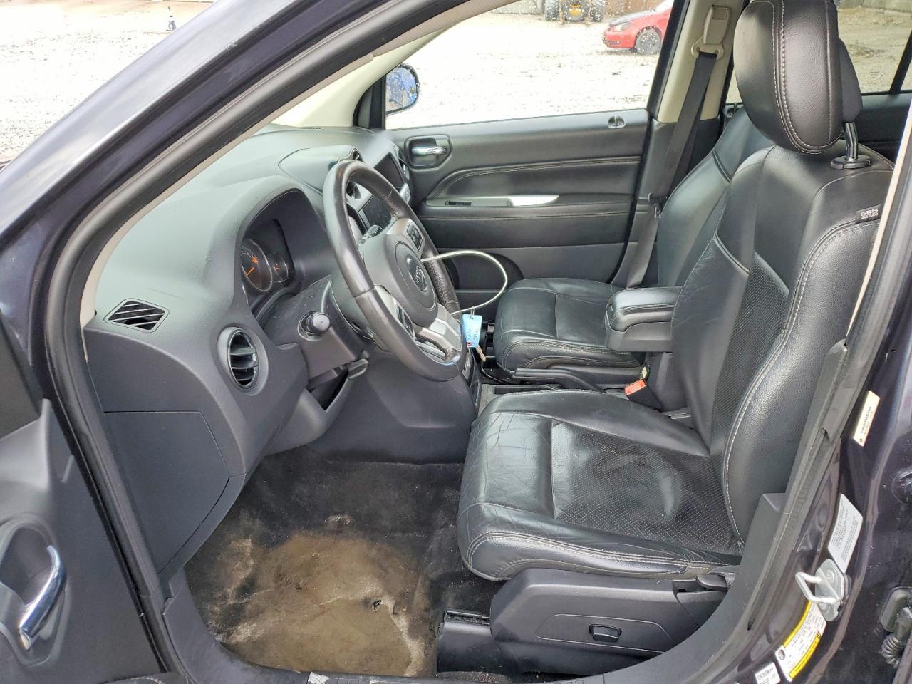 2016 Jeep Compass Latitude - Фото 7