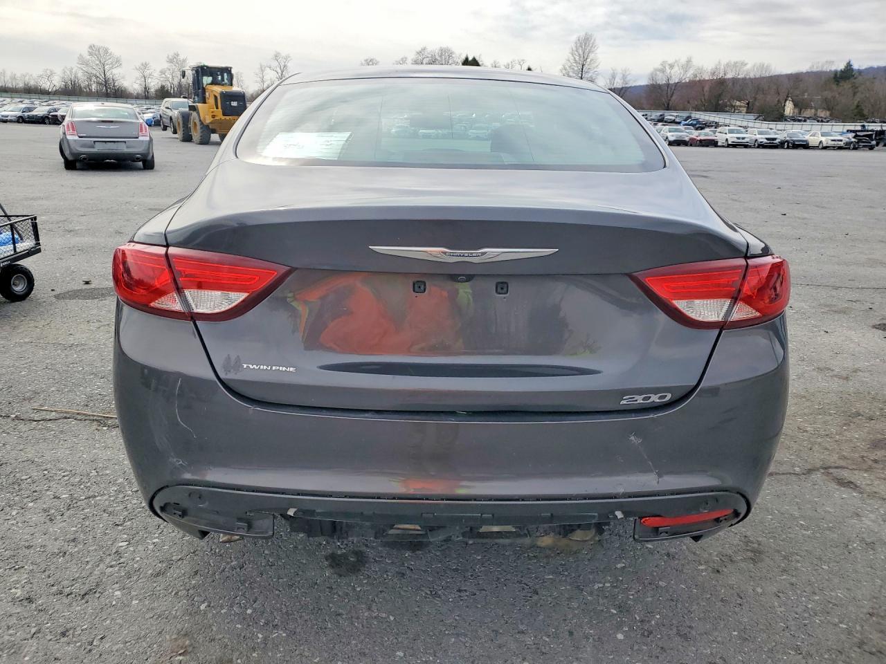 2016 Chrysler 200 Limited - Image 6