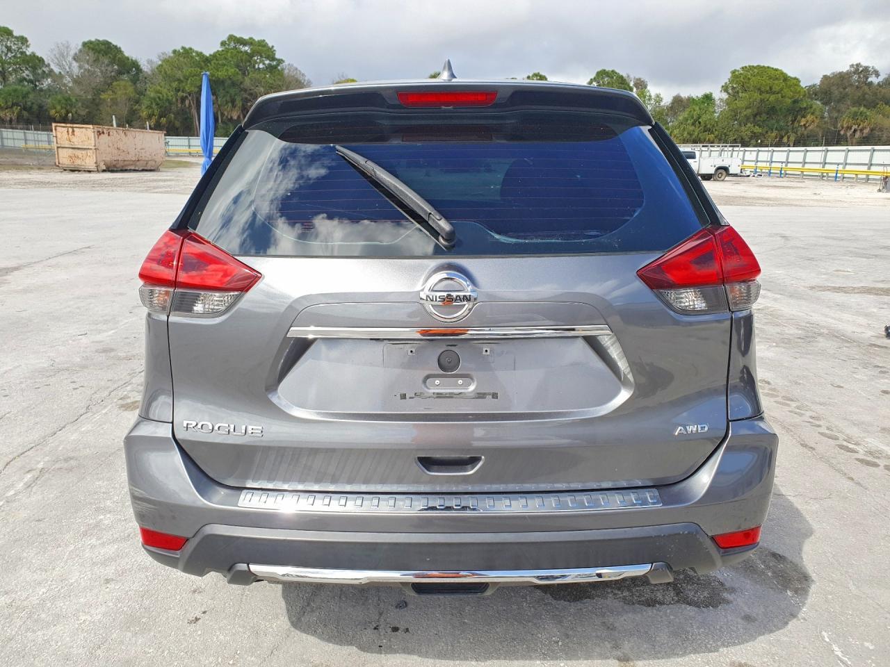 2019 Nissan Rogue S - Image 6