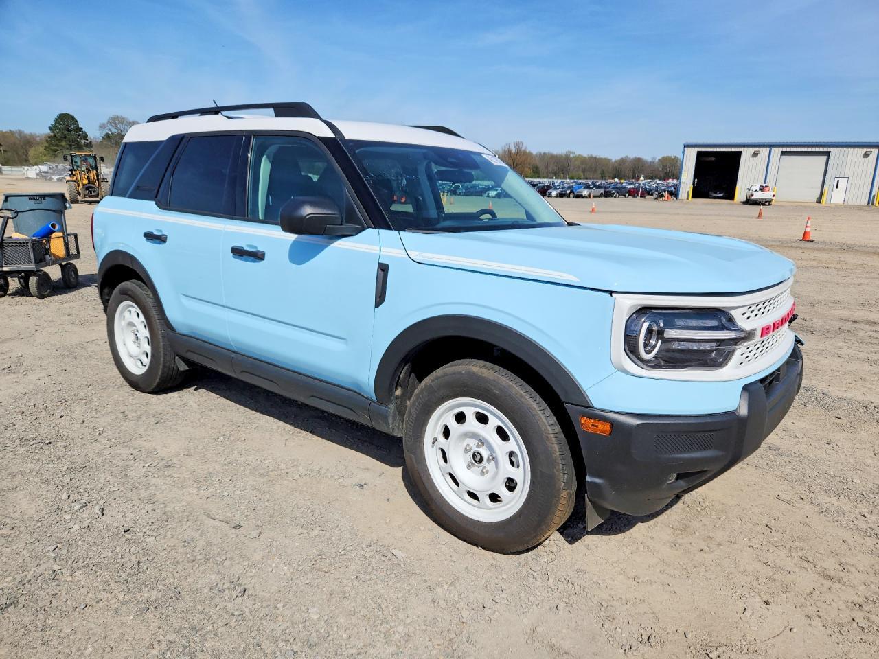 2025 Ford Bronco Sport Heritage - Image 4