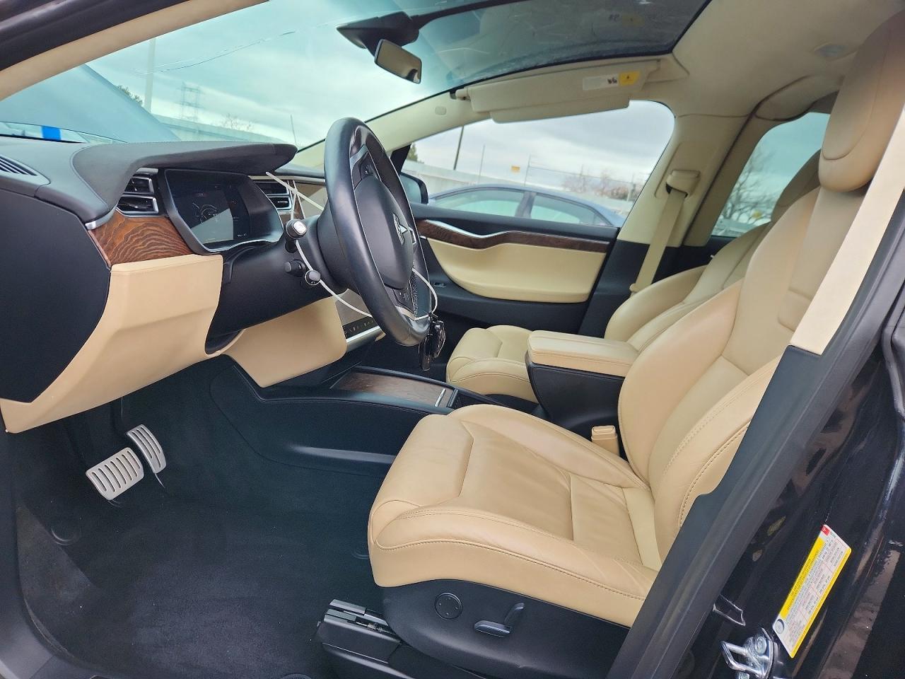 2017 Tesla Model X - Image 7