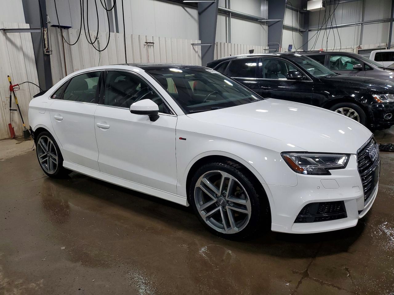 2017 Audi A3 Premium Plus - Фото 4