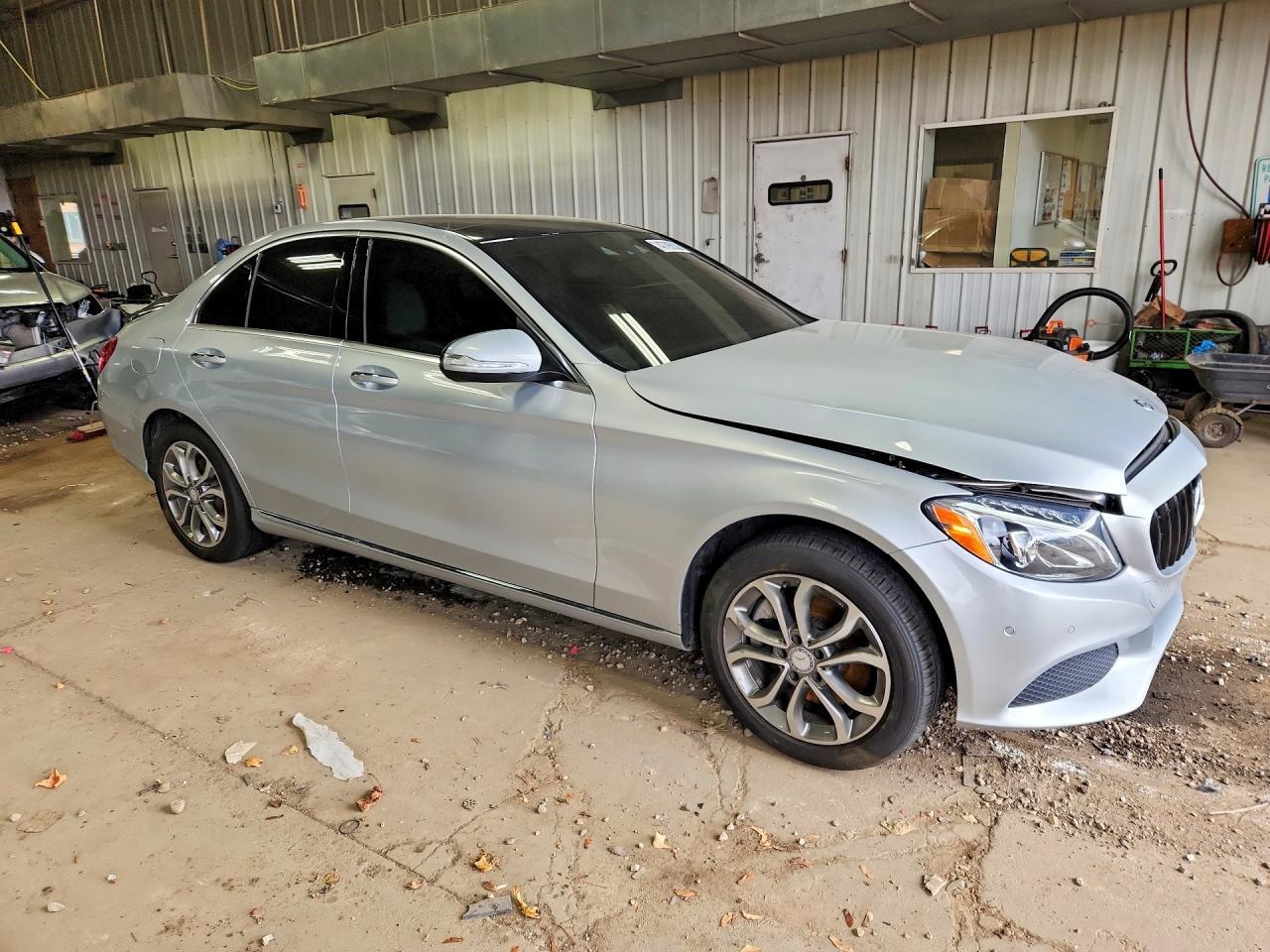 2015 Mercedes-Benz C 300 4Matic - Фото 4