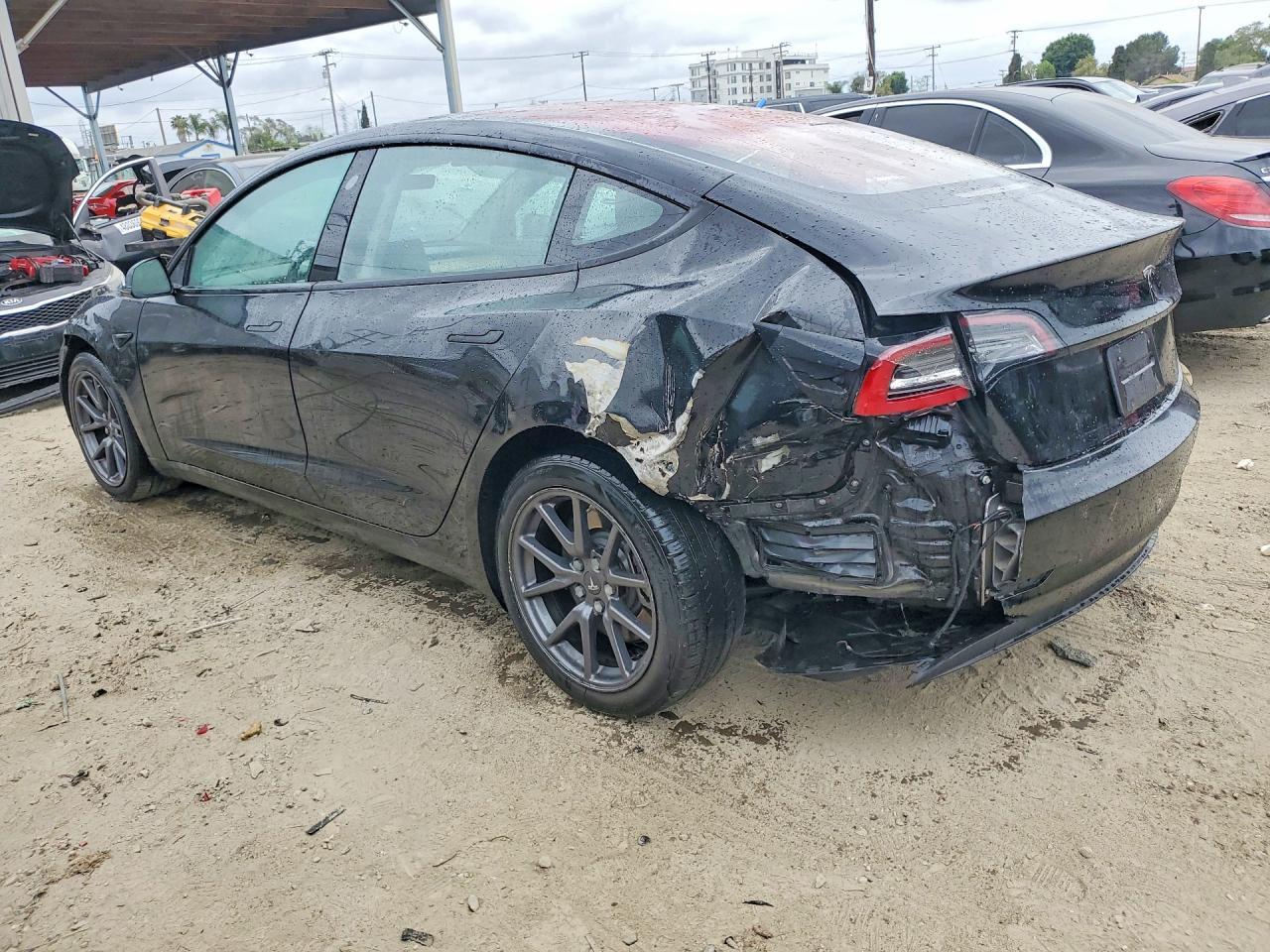 2017 Tesla Model 3 - Фото 2