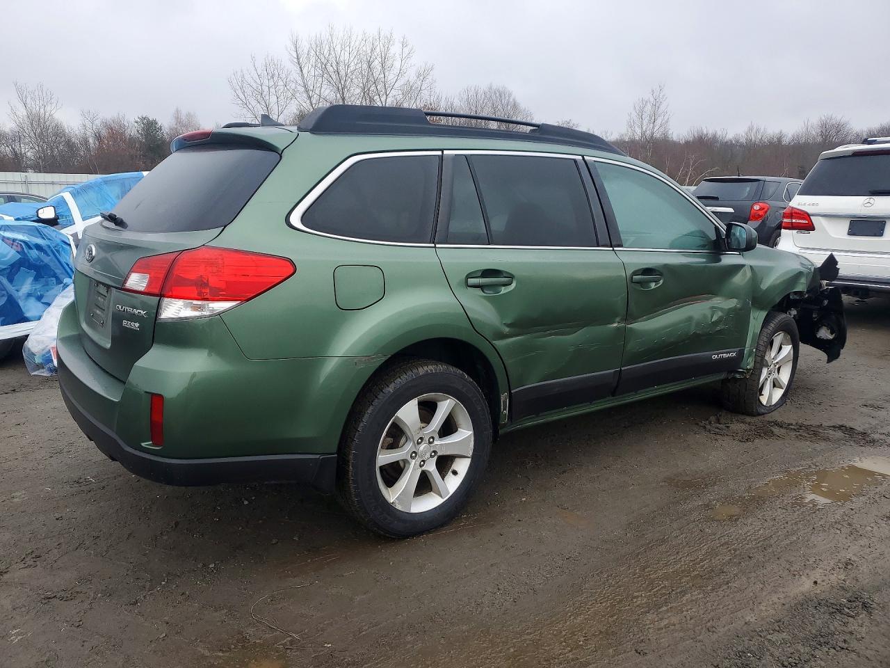 2013 Subaru Outback 2.5I Limited - Image 3