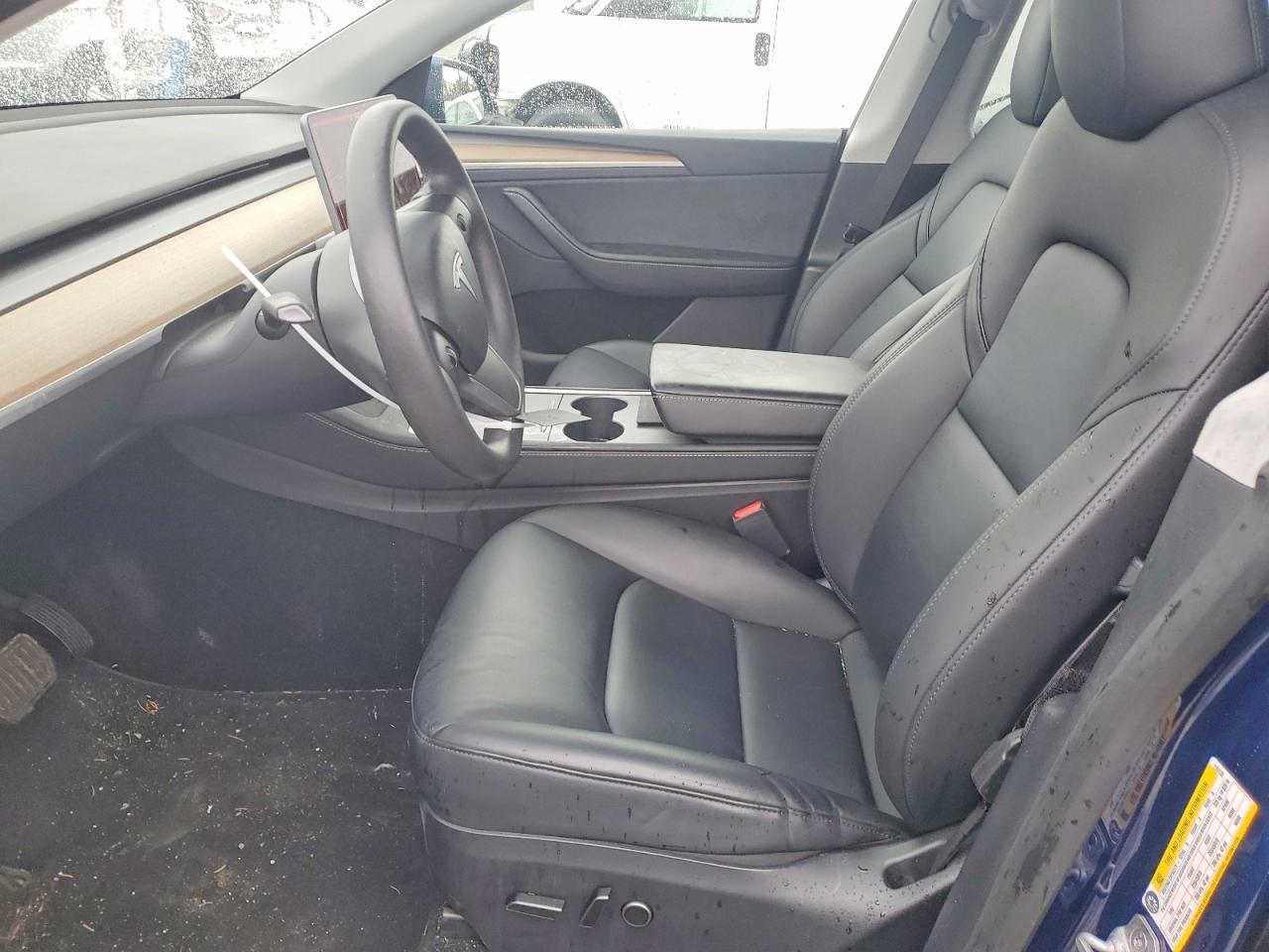 2023 Tesla Model Y - Image 7