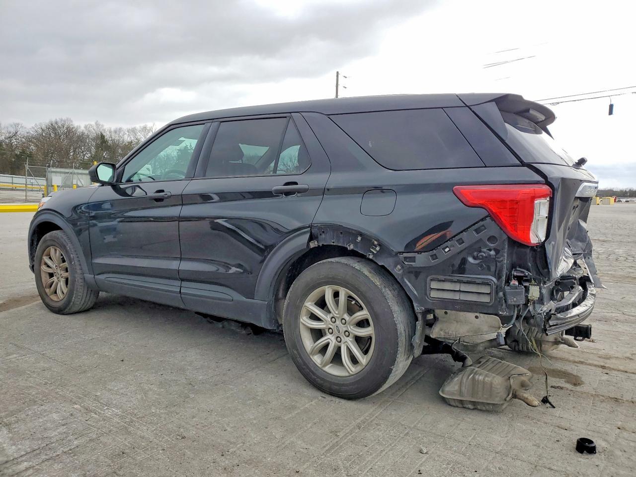 2021 Ford Explorer Base - Фото 2