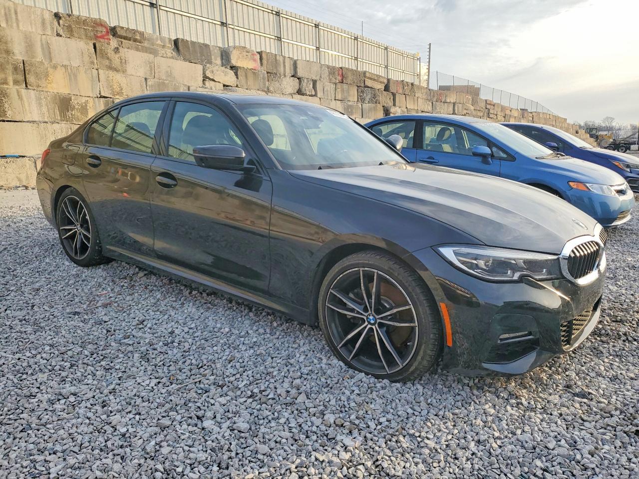 2021 BMW 330I - Фото 4