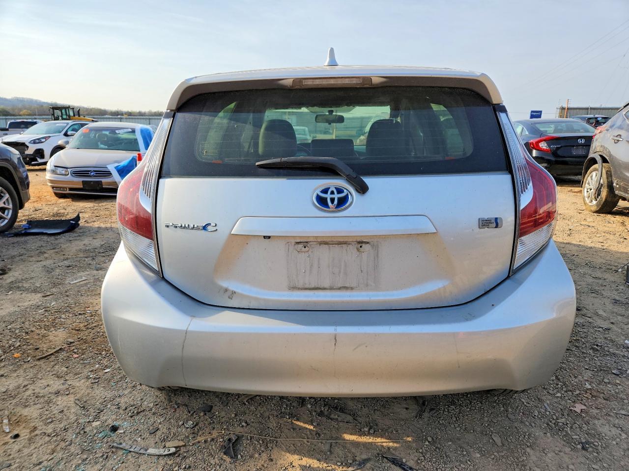 2015 Toyota Prius C Four - Фото 6