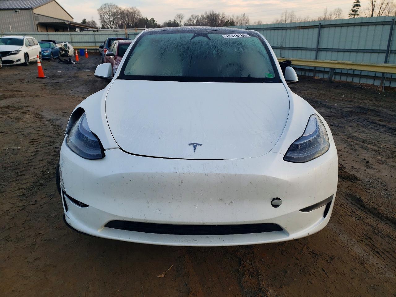 2024 Tesla Model Y - Image 5