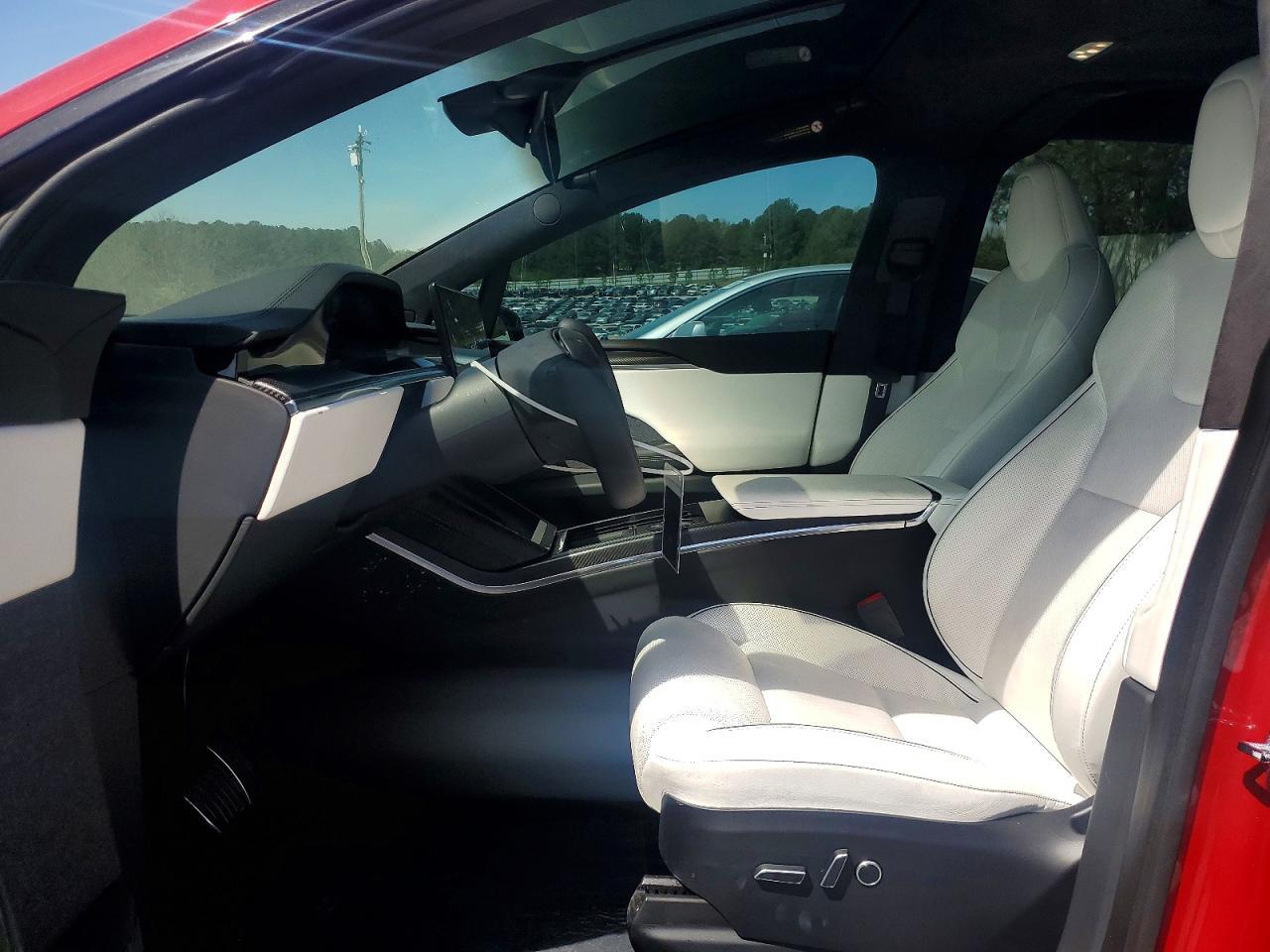 2022 Tesla Model X - Фото 7