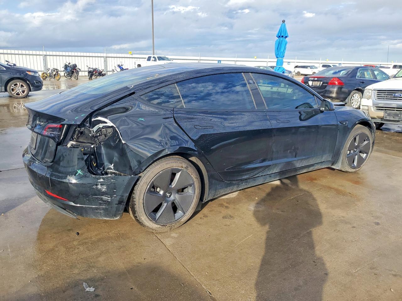 2023 Tesla Model 3 - Image 3
