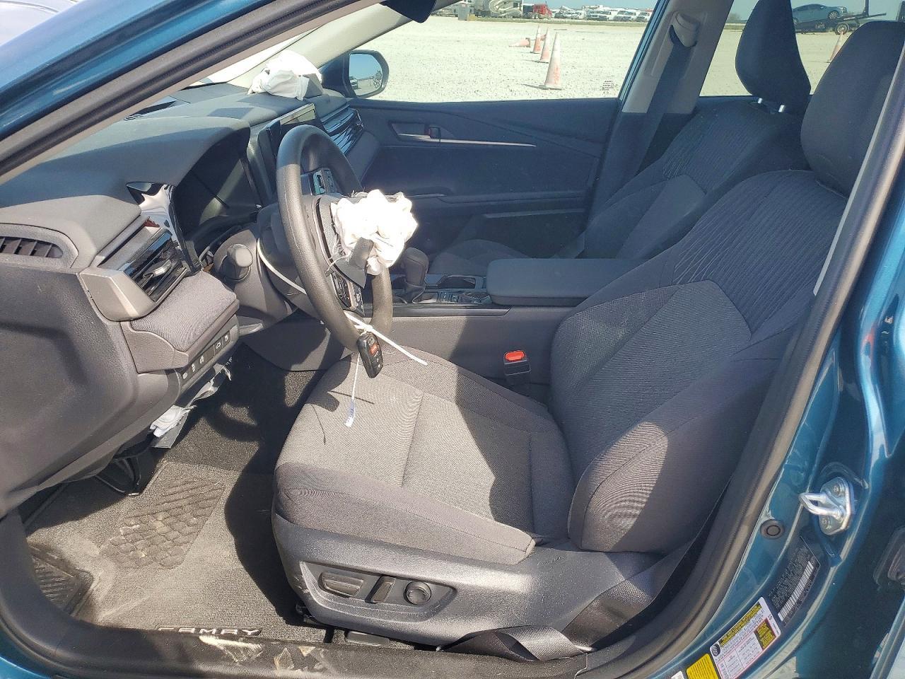 2026 Toyota Camry Le - Фото 7