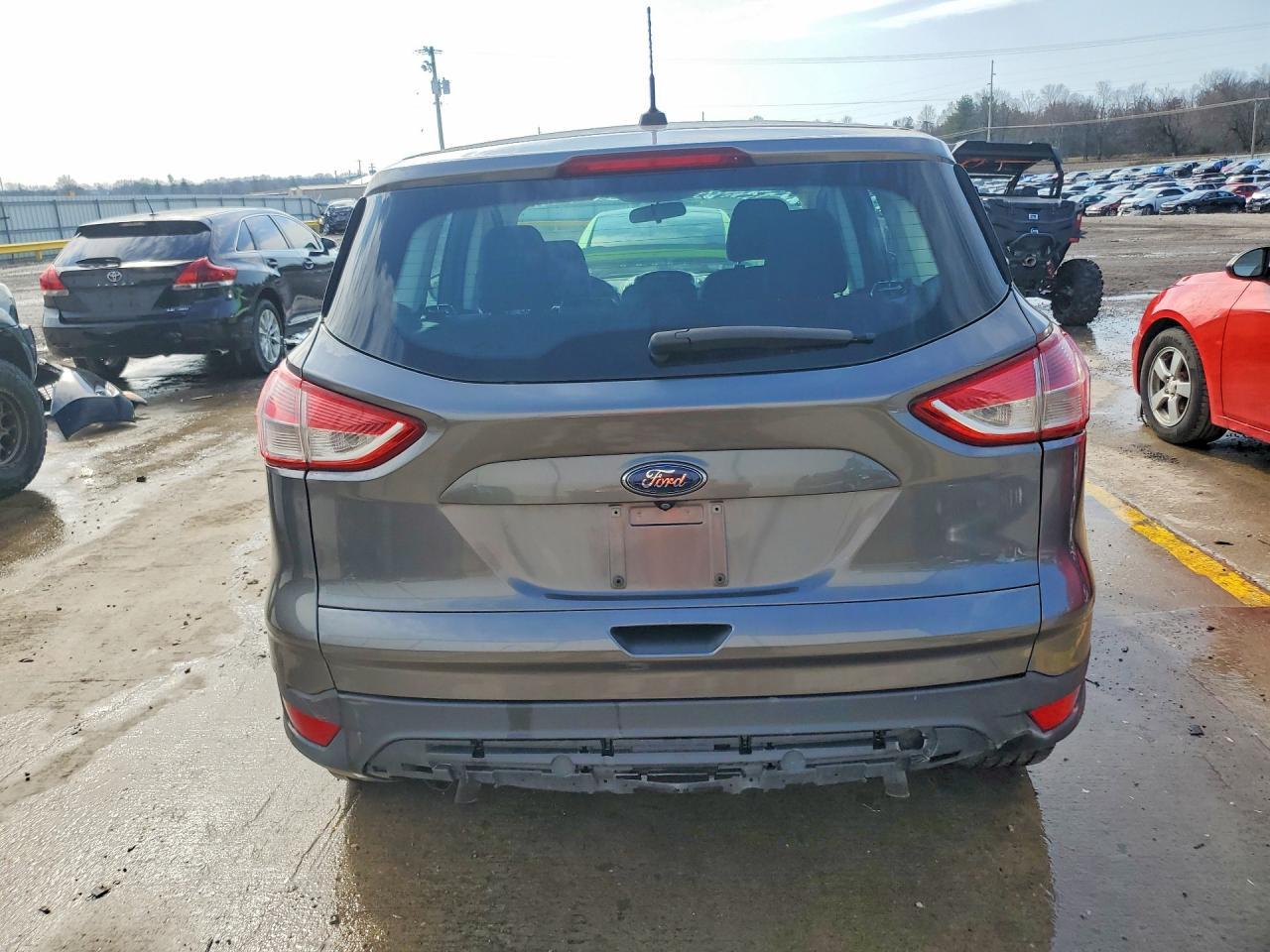 2014 Ford Escape S - Фото 6