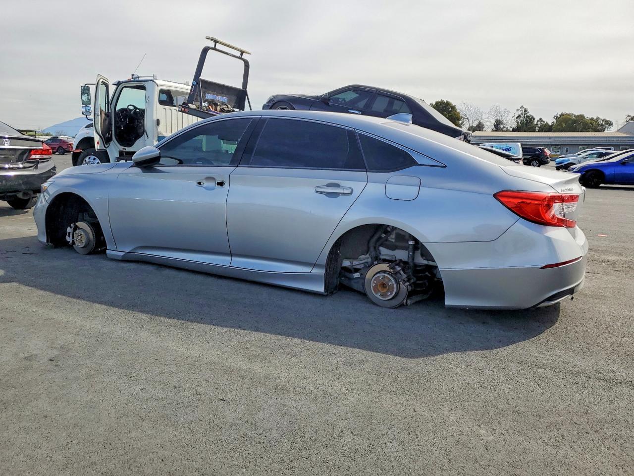 2019 Honda Accord Lx - Фото 2