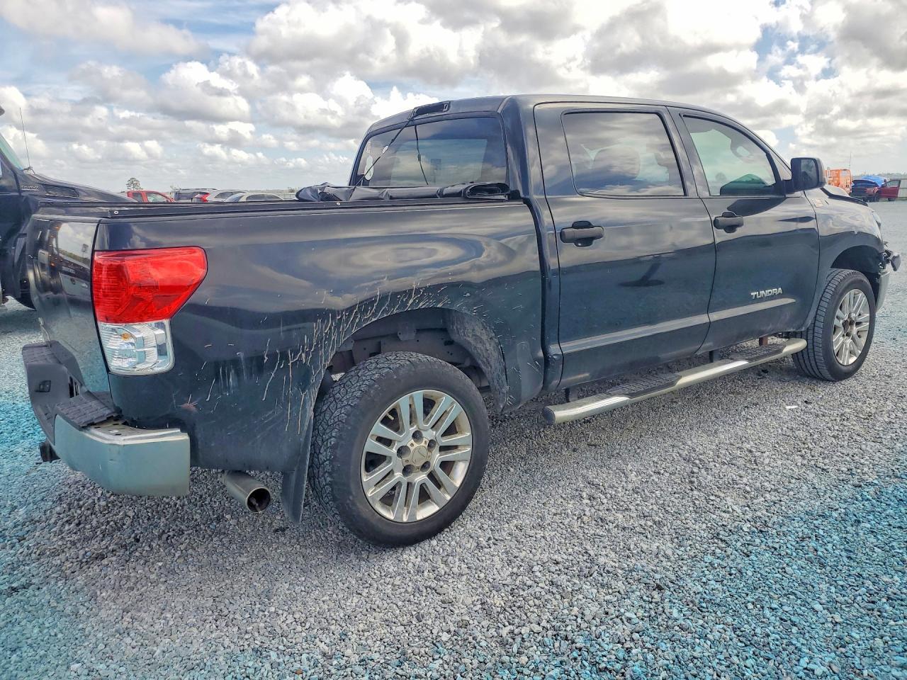 2013 Toyota Tundra Grade - Image 3