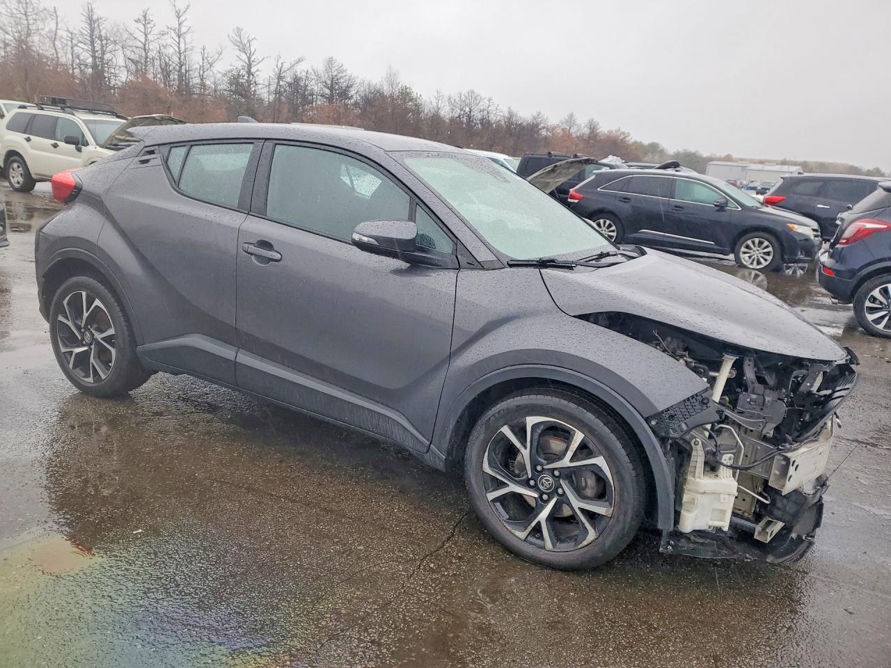 2019 Toyota C-Hr Xle - Image 4