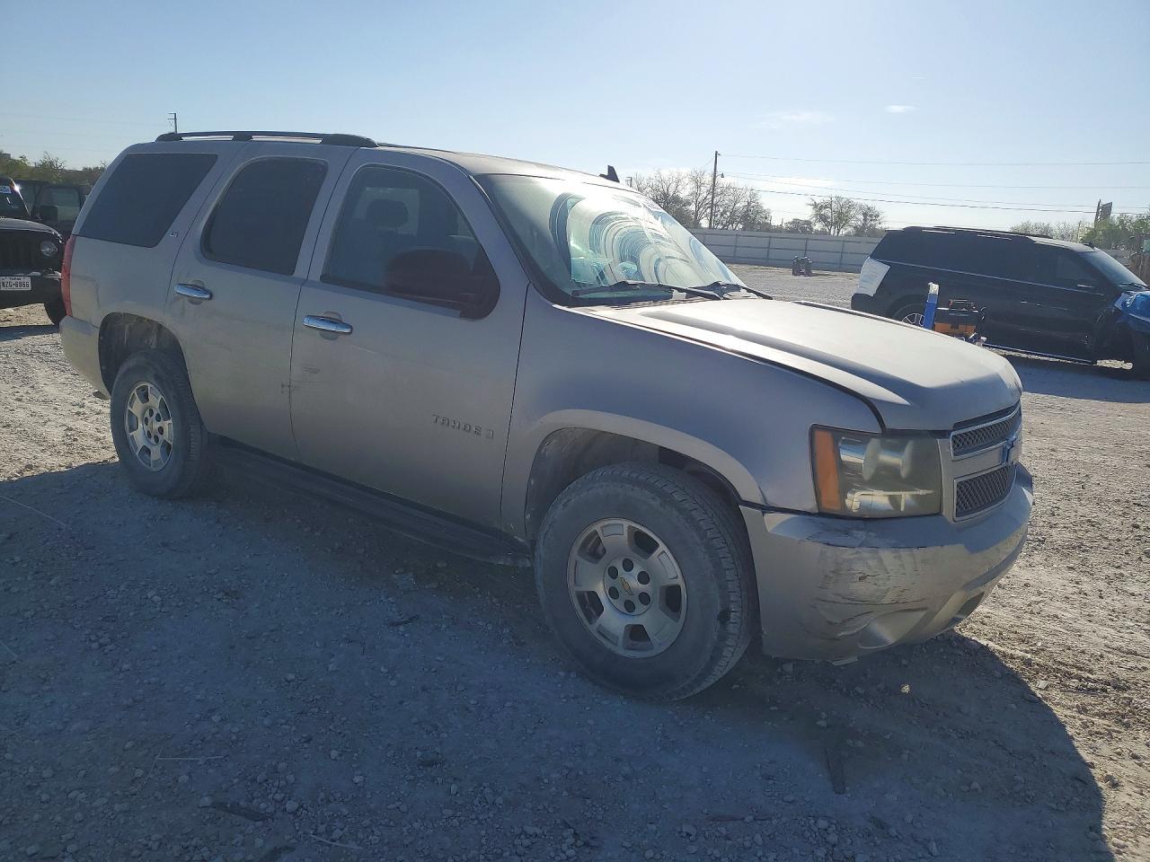 2007 Chevrolet Tahoe C1500 - Image 4