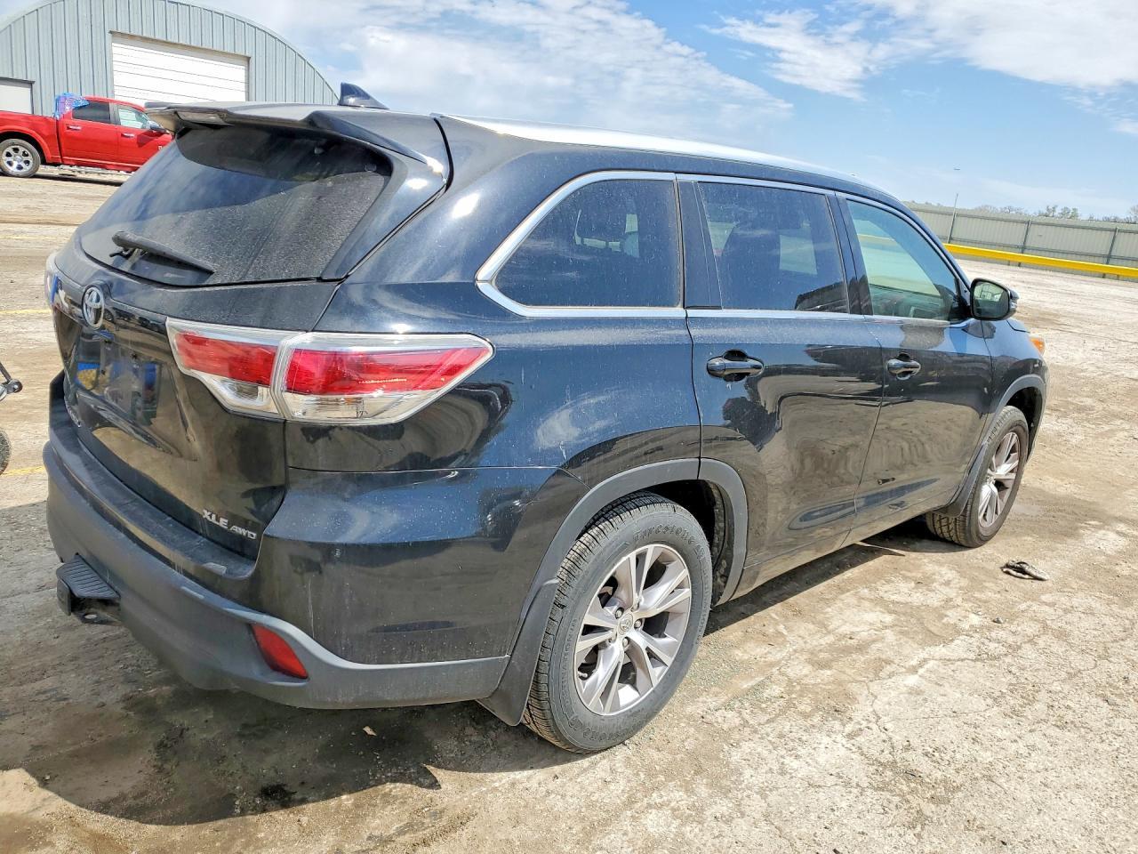 2015 Toyota Highlander - Фото 3