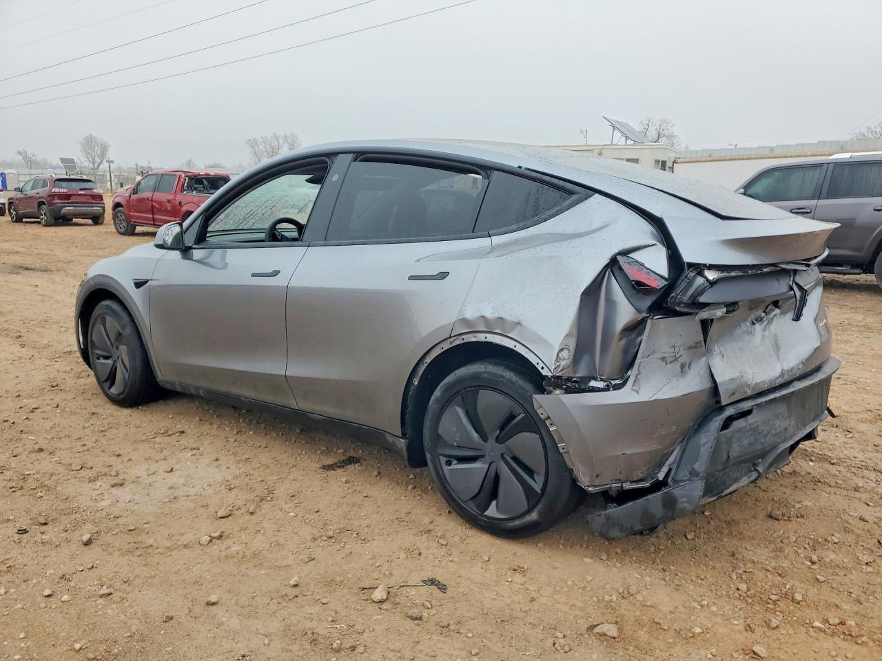 2026 Tesla Model Y - Image 2