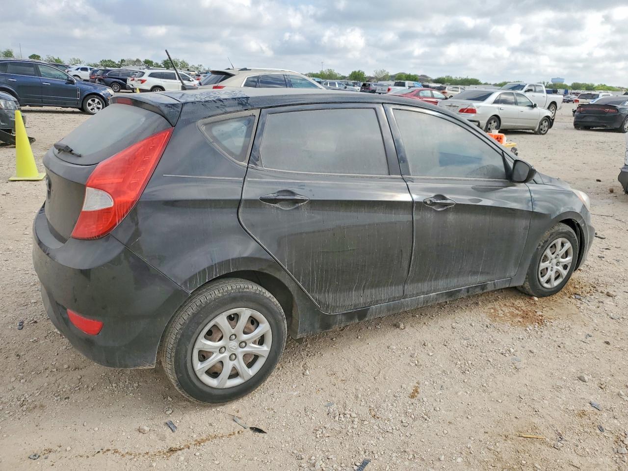 2014 Hyundai Accent Gs - Фото 3