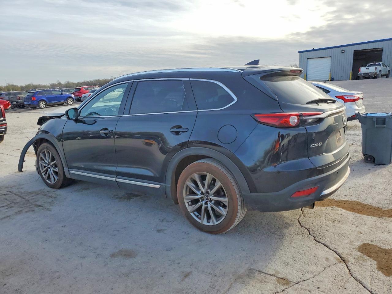 2018 Mazda Cx-9 Grand Touring - Image 2