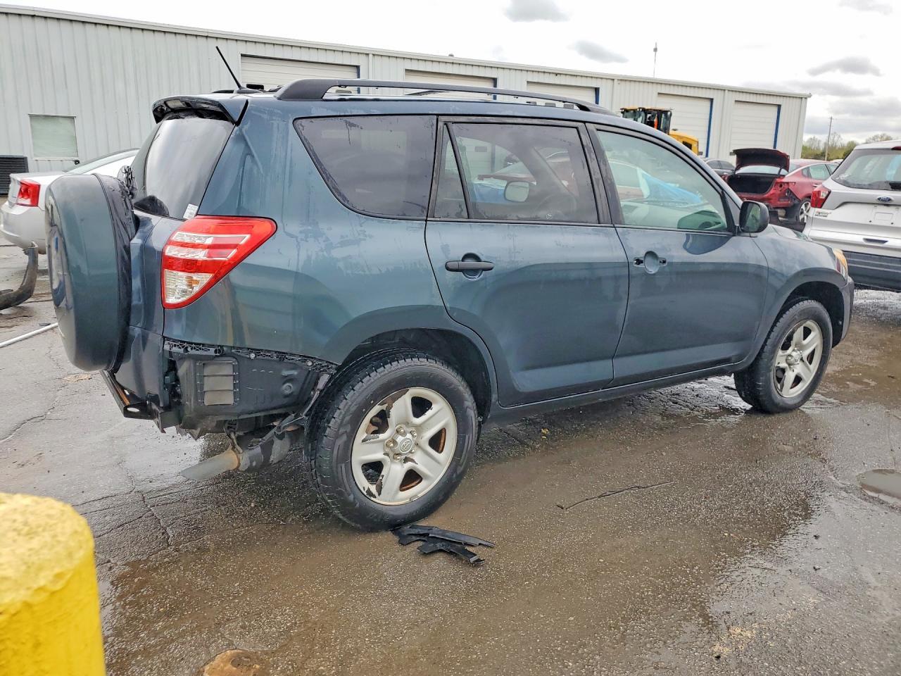 2011 Toyota Rav4 Base - Фото 3