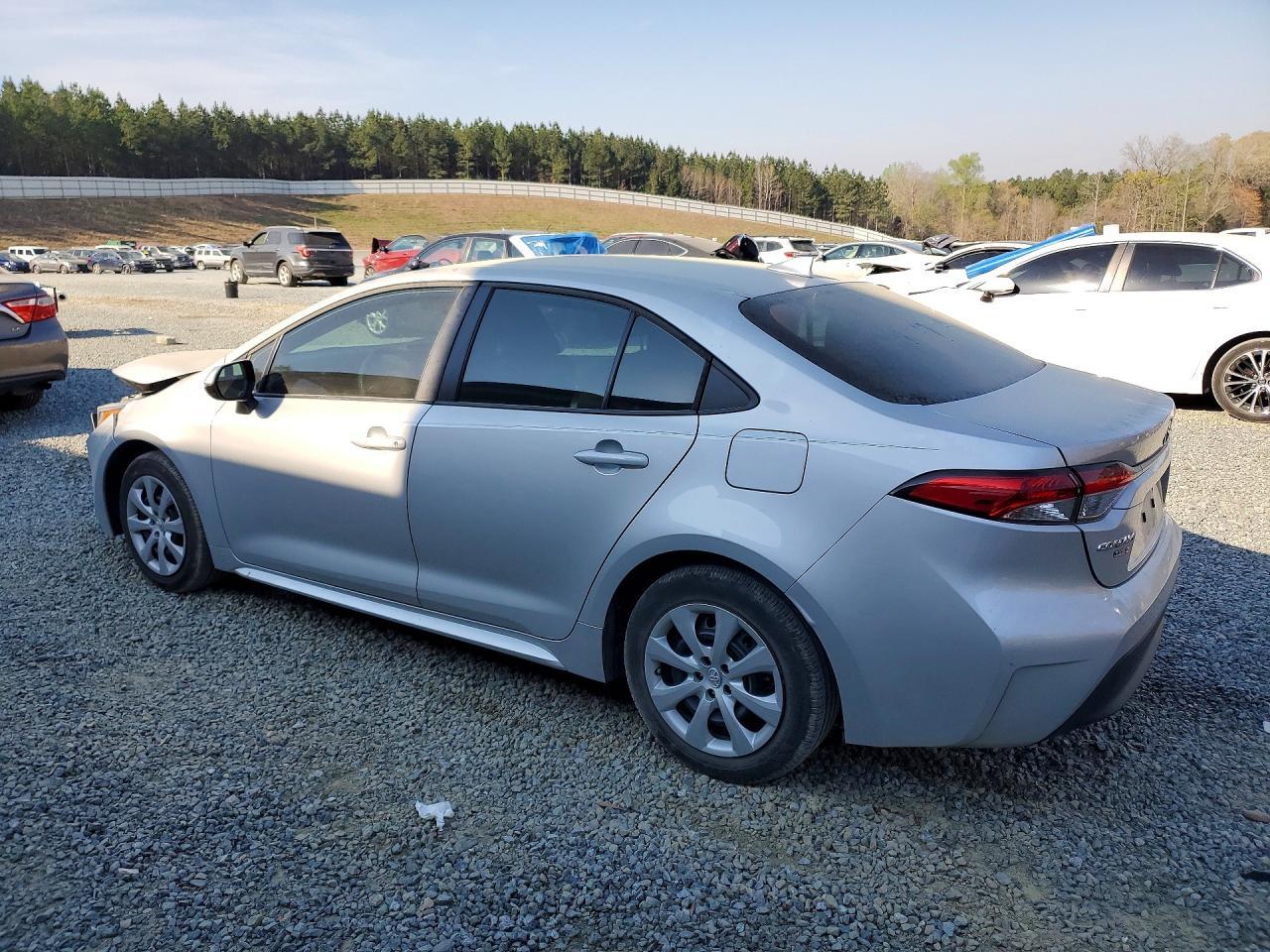 2025 Toyota Corolla Le - Фото 2