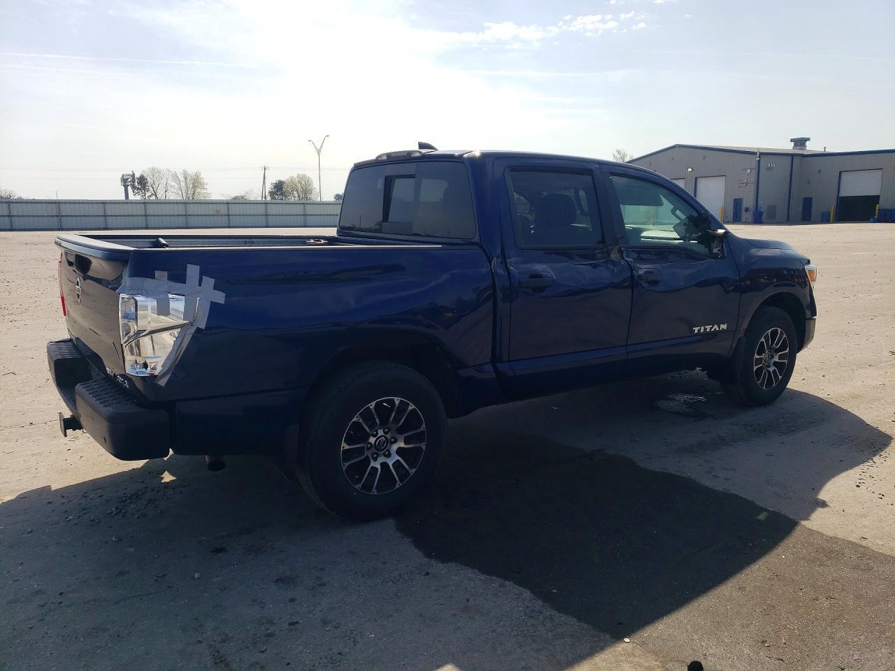 2022 Nissan Titan Sv - Image 3